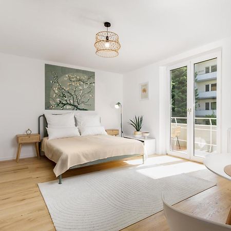 Design-Apartment In Linz Mit Netflix & Balkon Exteriör bild