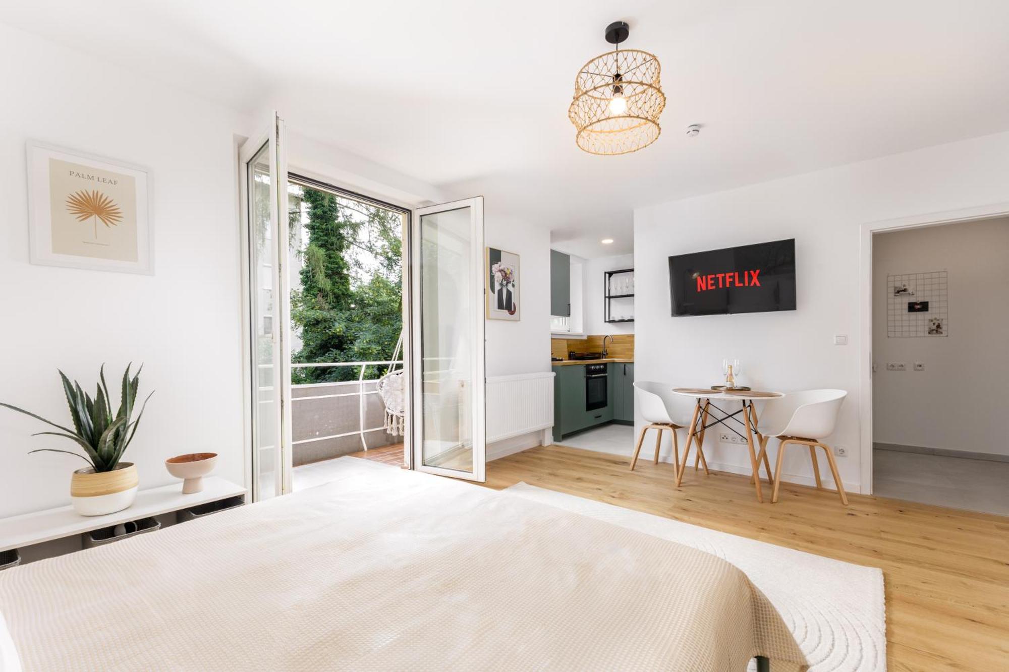 Design-Apartment In Linz Mit Netflix & Balkon Exteriör bild